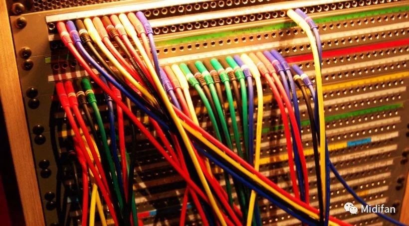 如何为你的音频接口添加更多的输入输出?