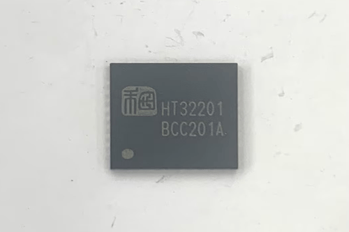 HT32201     2×15W+30W免电感2.1声道D类音频功放